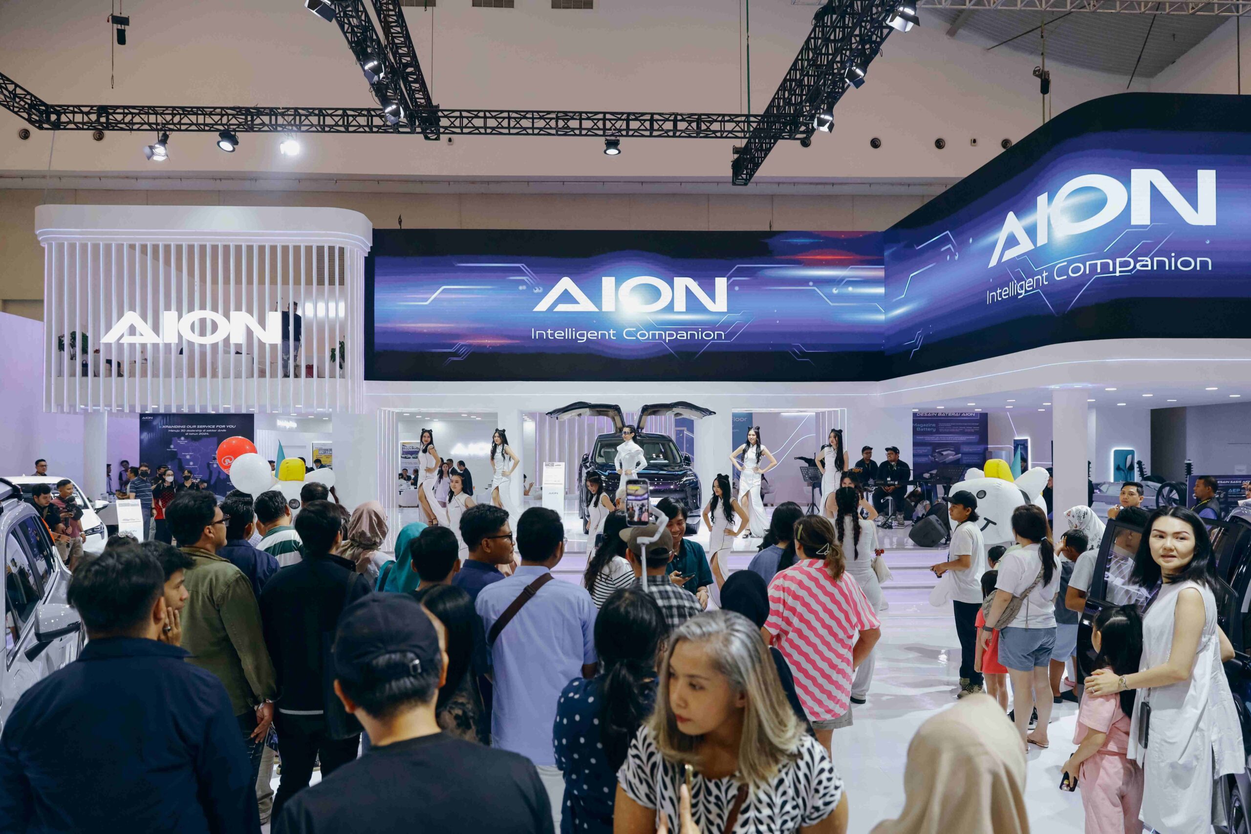 AION dibanjiri pengunjung pada event GIIAS 2024