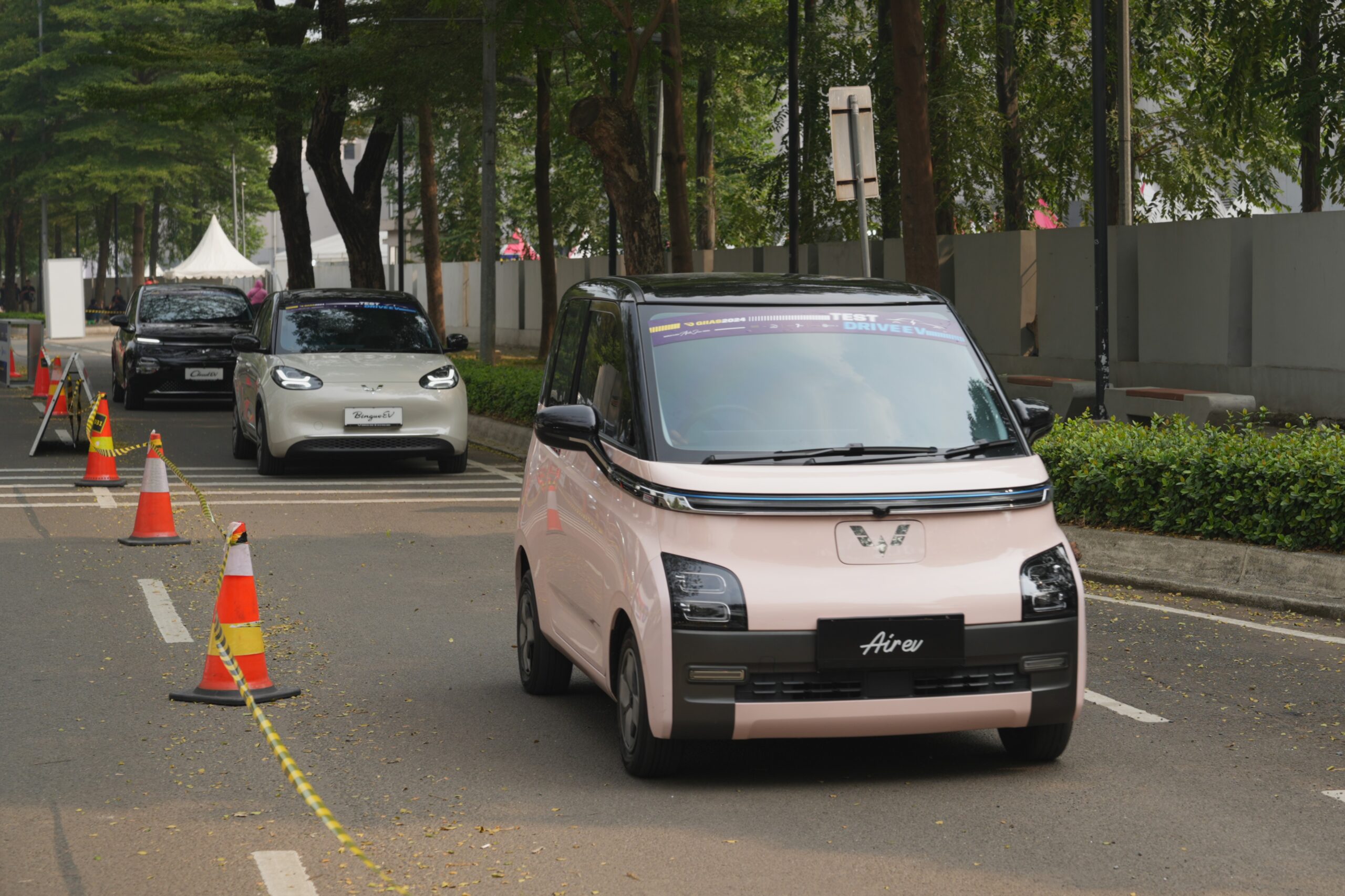 Tawarkan Mobil Listrik, Wuling Raih Apresiasi Ramah Lingkungan