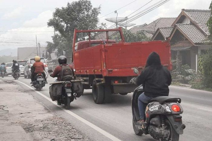 Lakukan 3 Hal Ini Jika Motor Terkena Abu Vulkanik